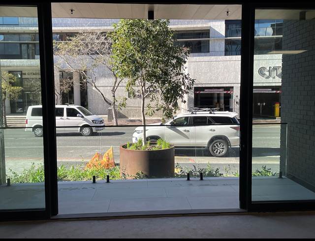 107M² RETAIL RENTED IN CLAREMONT