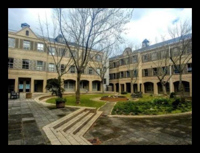 307M² OFFICE RENTED IN RONDEBOSCH