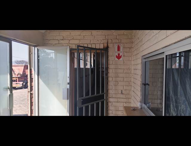 200M² WAREHOUSE RENTED IN NELSPRUIT INDUSTRIAL