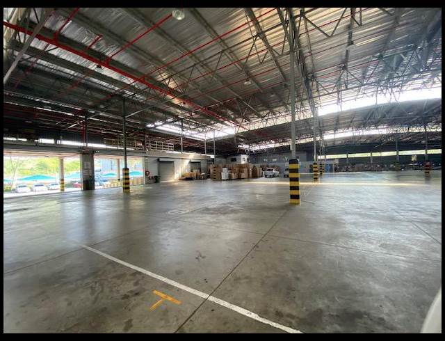10,000M² WAREHOUSE TO LET IN RIVERHORSE VALLEY
