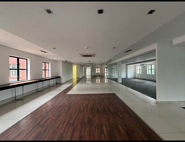 505M² OFFICE TO LET IN HYDE PARK