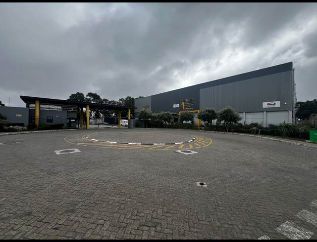 3,173M² WAREHOUSE TO LET IN AIRPORT INDUSTRIA