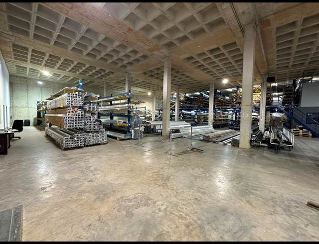 1,545.70M² WAREHOUSE TO LET IN COSMO BUSINESS PARK