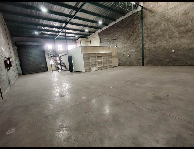 286M² WAREHOUSE TO LET IN DRIEHOEK