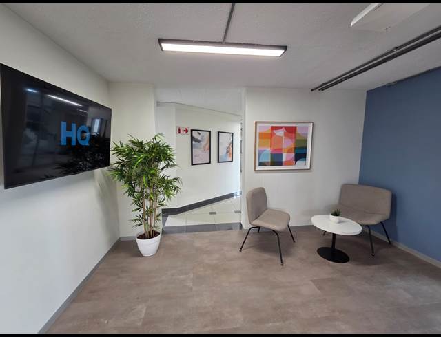 17M² OFFICE TO LET IN ANNLIN