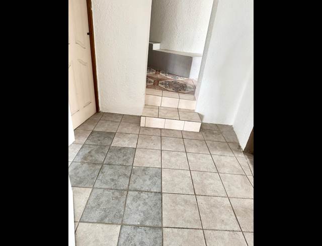 1 bed property to rent in GLENVISTA