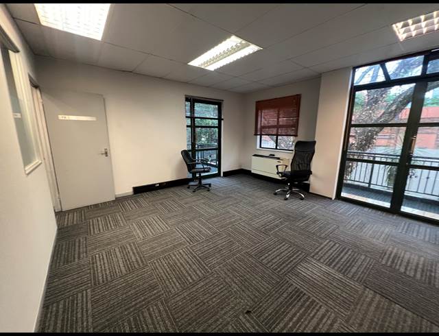21M² SERVICED OFFICE TO LET IN ROSEBANK