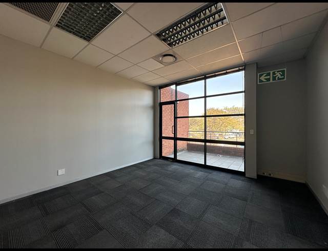 93.50M² OFFICE TO LET IN HIGHVELD TECHNOPARK
