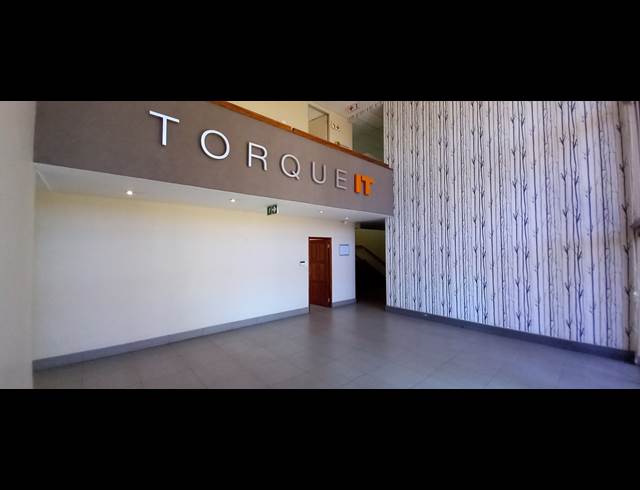 2,222M² OFFICE TO LET IN EDENBURG