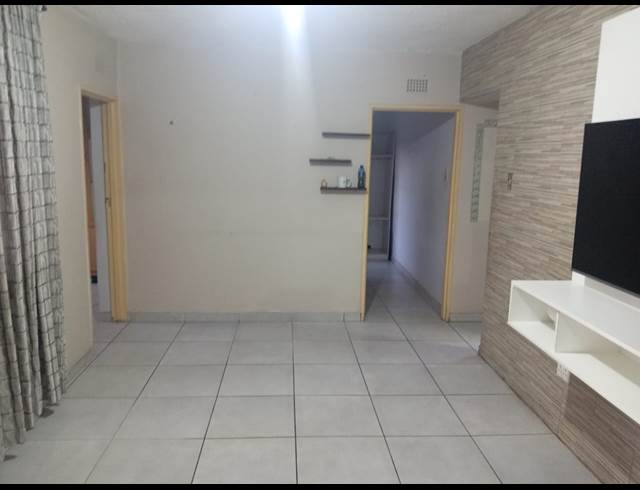 3 BEDROOM FLAT TO LET IN BRACKENHAM