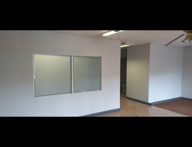 99.90M² BUSINESS TO LET IN HIGHVELD
