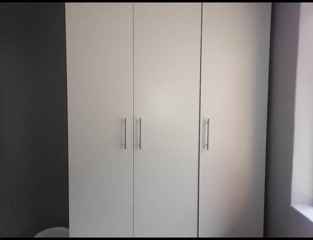2 BEDROOM PROPERTY TO RENT IN GOODWOOD CENTRAL
