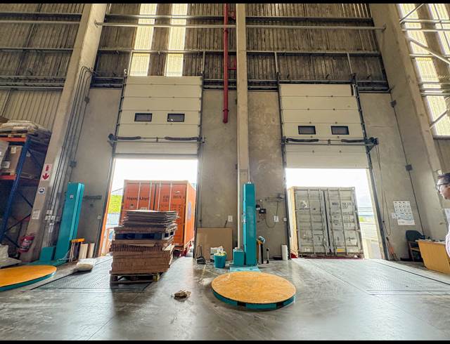 2,730M² WAREHOUSE TO LET IN GLEN ANIL