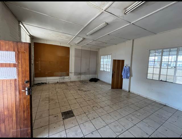 3,500M² WAREHOUSE TO LET IN NUFFIELD INDUSTRIAL