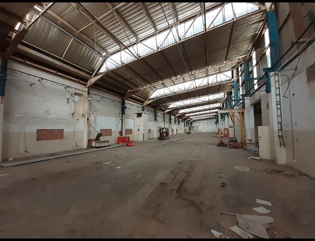 2,200M² FACTORY TO LET IN CHAMDOR
