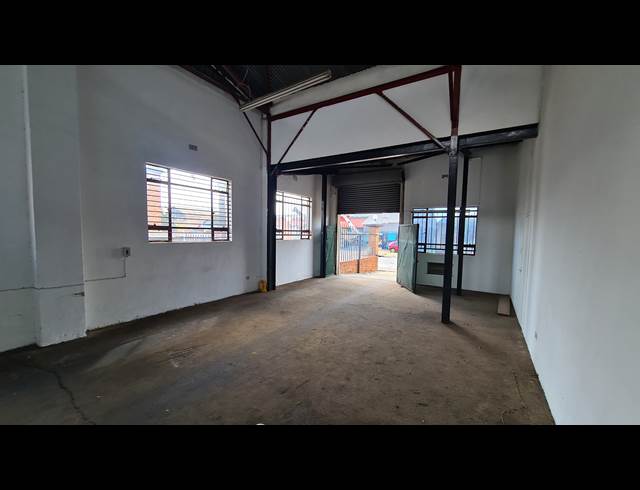 170M² FACTORY TO LET IN ANDERBOLT