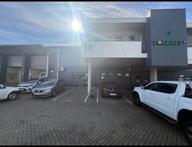 300M² OFFICE TO LET IN STIKLAND INDUSTRIAL