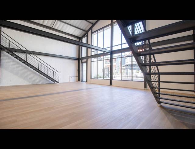 600M² BUILDING TO LET IN WOODSTOCK