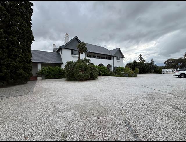 719M² OFFICE TO LET IN PAARDEVLEI