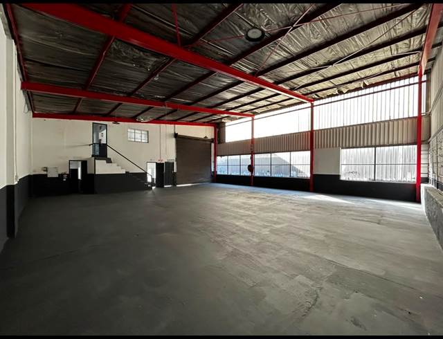 377M² WAREHOUSE TO LET IN WYNBERG