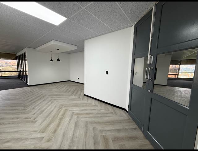 388M² OFFICE TO LET IN AUCKLAND PARK