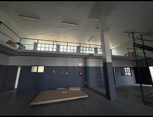 620M² WAREHOUSE TO LET IN NEW GERMANY