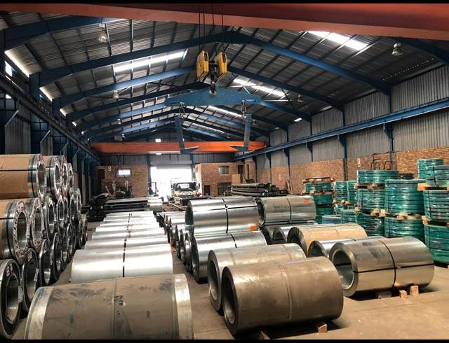 3,000M² WAREHOUSE TO LET IN GERMISTON CENTRAL
