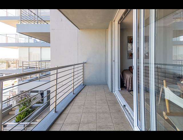 1 BEDROOM APARTMENT TO LET IN BEACHFRONT