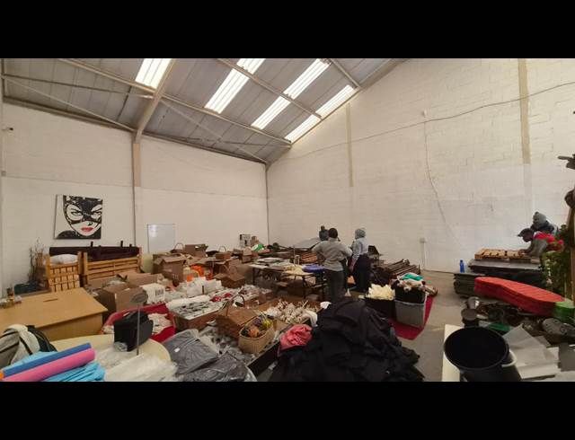 300M² WAREHOUSE TO LET IN KILLARNEY GARDENS