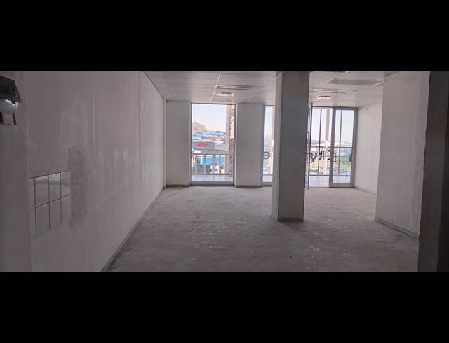 66M² OFFICE TO LET IN NELSPRUIT EXT 14