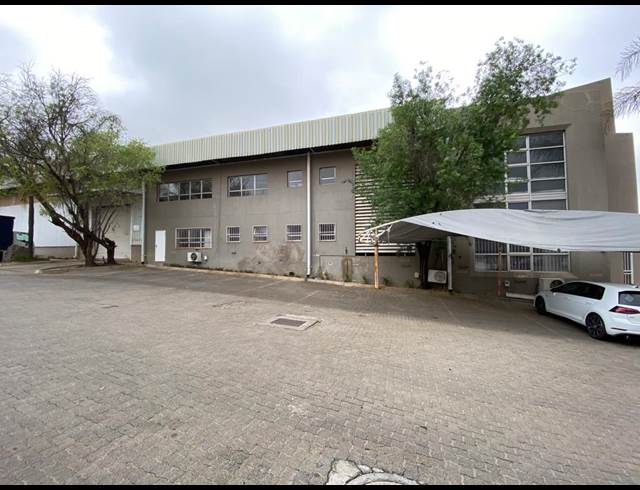 1,359M² WAREHOUSE TO LET IN HALFWAY HOUSE