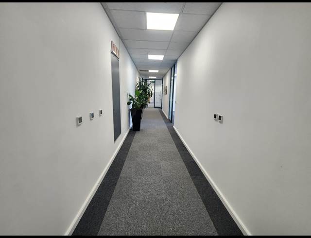 1,056M² OFFICE TO LET IN CAPE TOWN CITY CENTRE