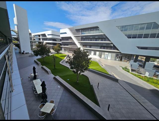 568M² OFFICE TO LET IN HIGHVELD