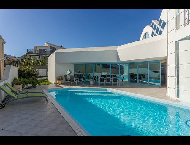 4 BEDROOM HOUSE TO LET IN BLOUBERGSTRAND