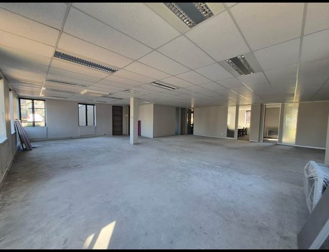 556M² OFFICE TO LET IN SANDTON CENTRAL