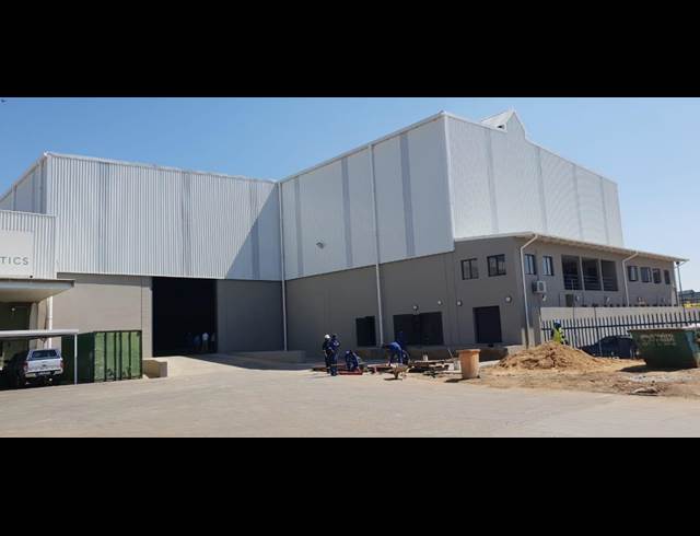 4,353M² WAREHOUSE TO LET IN ISANDO