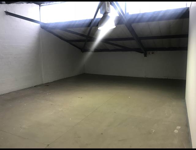 275M² WAREHOUSE RENTED IN AIRPORT INDUSTRIA