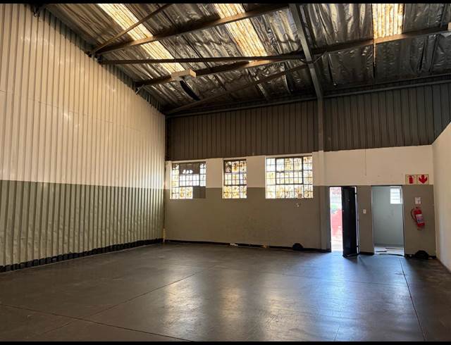 219M² WAREHOUSE TO LET IN CITY DEEP