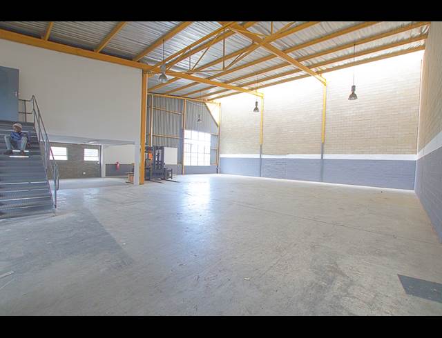 345.80M² WAREHOUSE TO LET IN KYA SANDS