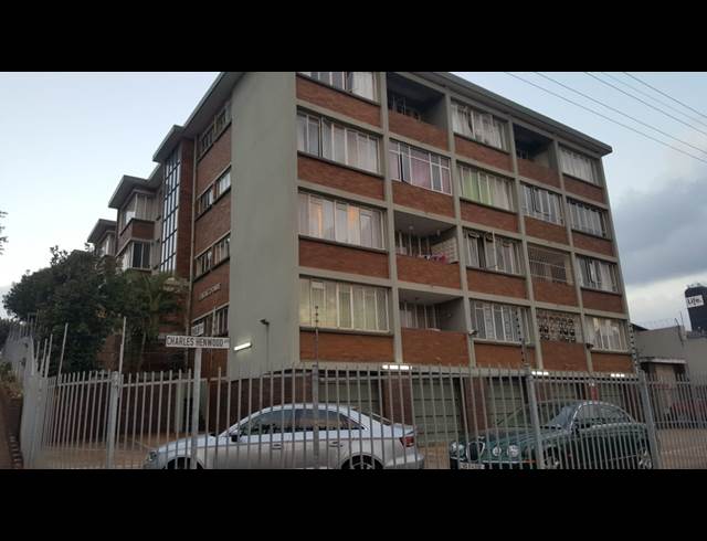 2 bed property to rent in WESTRIDGE