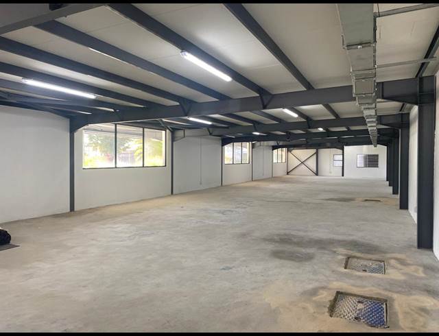 600M² BUSINESS TO LET IN CLAREMONT