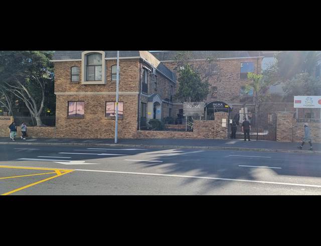 135M² OFFICE TO LET IN BELLVILLE CENTRAL