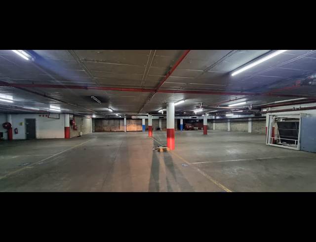 5,100M² WAREHOUSE TO LET IN LA ROCHELLE