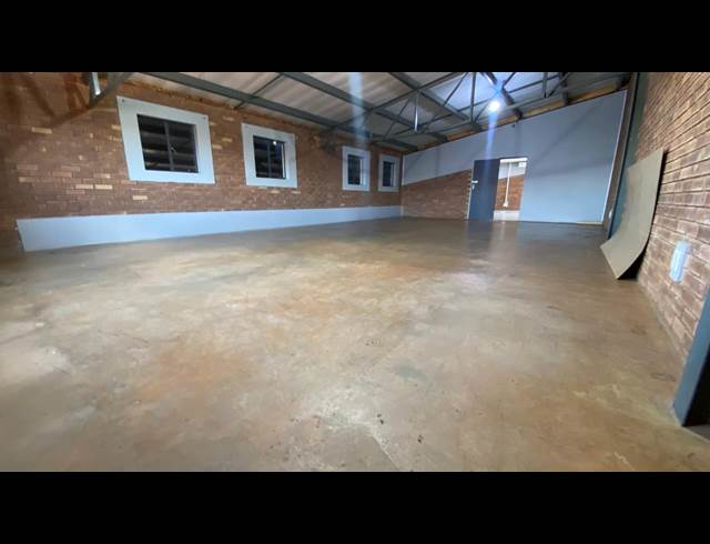 300M² WAREHOUSE TO LET IN HENNOPSPARK