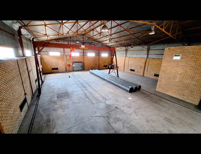 900M² WAREHOUSE TO LET IN NELSPRUIT INDUSTRIAL