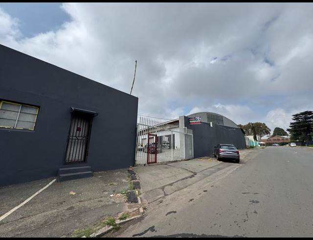 6,600M² WAREHOUSE TO LET IN INDUSTRIA WEST