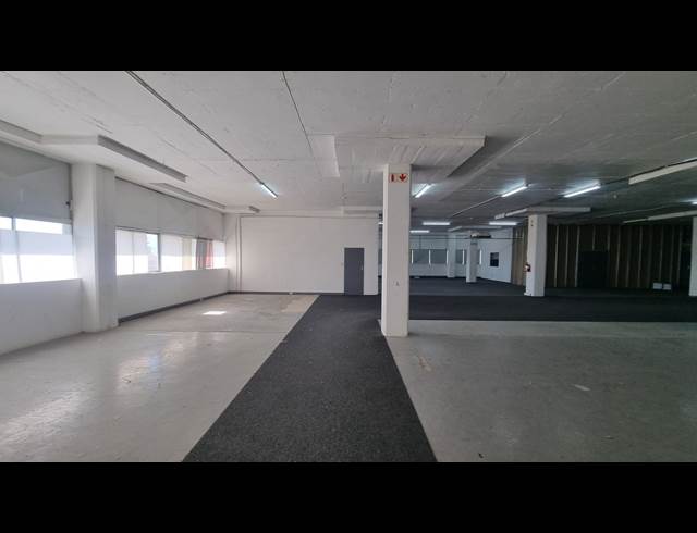 850M² WAREHOUSE TO LET IN SALT RIVER