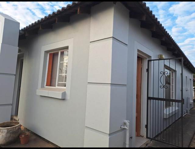 3 BEDROOM PROPERTY TO RENT IN ROSSLYN