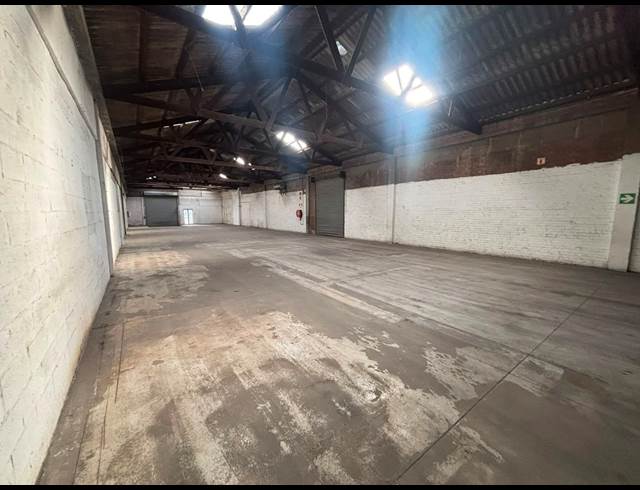 1,550M² WAREHOUSE TO LET IN EPPING INDUSTRIAL