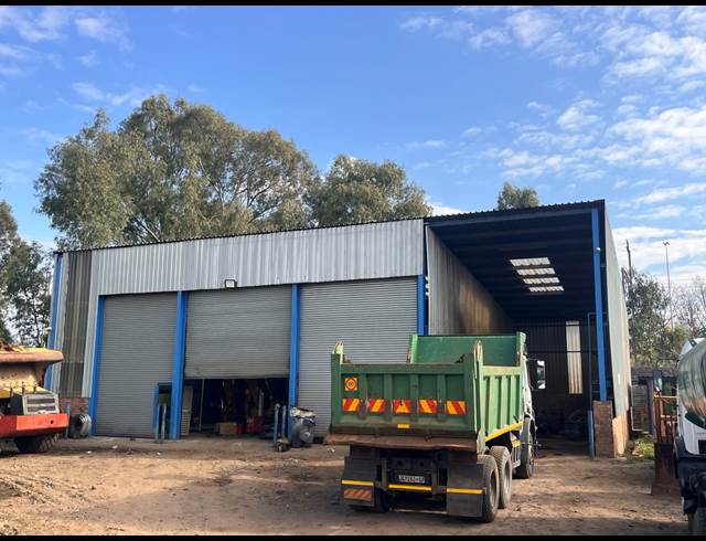 5,500M² INDUSTRIAL YARD TO LET IN MOREHILL